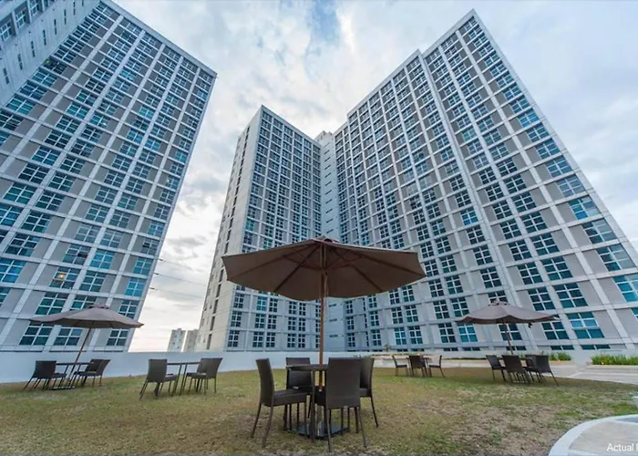 Affordable Cozy In The Linear Makati - Lm1 *