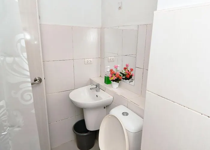 Apartment Affordable Cozy In The Linear Makati - Lm1 *